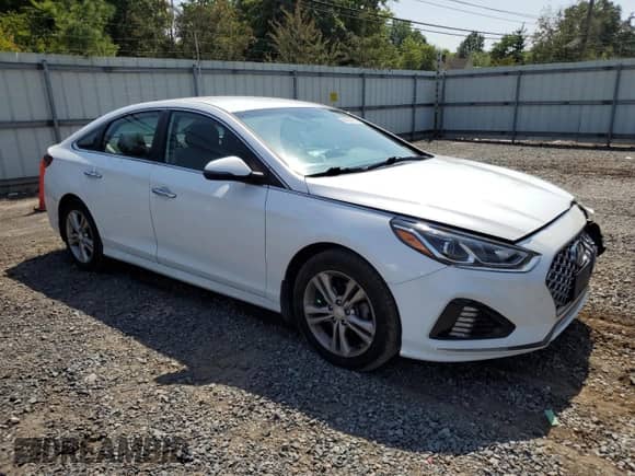 2019 Hyundai Sonata SEL with VIN 5NPE34AF2KH804605, listed as a Copart auction lot 68084815 with 146,895 mi miles and Salvage title. Bid and sale history available at DreamBid. Image 4.