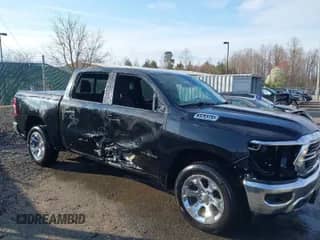 2020 Ram 1500 Big Horn z VIN 1C6RRFFG7LN299084, wystawiony jako IAAI lot #41881360 z przebiegiem 62 030 mil mil oraz . Historia ofert i sprzedaży dostępna na DreamBid. Obrazek 1.