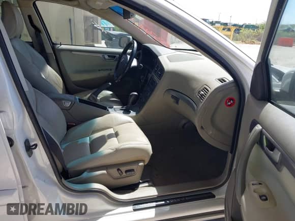 2009 Volvo S60 2.5T с VIN YV1RS592892737820, выставлен на аукционе IAAI как лот 43334035 с пробегом 177 136 миль миль и . История ставок и продаж доступна на DreamBid. Изображение 5.