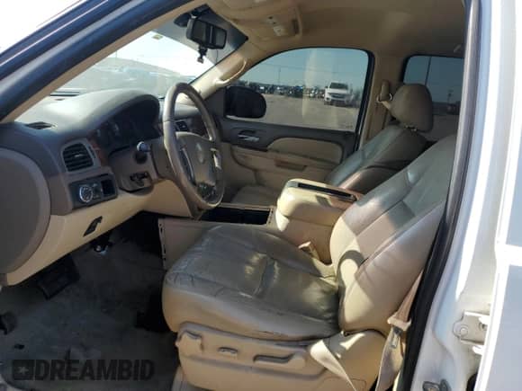 2011 Chevrolet Tahoe LT с VIN 1GNSCBE08BR108294, выставлен на аукционе Copart как лот 68916245 с пробегом Не указан миль и Списание • Salvage title. История ставок и продаж доступна на DreamBid. Изображение 7.