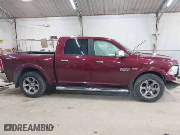 2017 Ram 1500 Laramie z VIN 1C6RR7NT2HS749317, wystawiony jako IAAI lot #43199843 z przebiegiem 132 227 mil mil oraz . Historia ofert i sprzedaży dostępna na DreamBid. Obrazek 14.