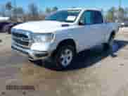 2020 Ram 1500 Big Horn z VIN 1C6RREBT3LN252583, wystawiony jako IAAI lot #41767035 z przebiegiem 218 563 mil mil oraz . Historia ofert i sprzedaży dostępna na DreamBid. Obrazek 2.