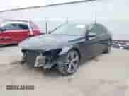 2019 BMW 7 Series 750i z VIN WBA7F0C50KGM26010, wystawiony jako IAAI lot #42188421 z przebiegiem 71 576 mil mil oraz . Historia ofert i sprzedaży dostępna na DreamBid. Obrazek 2.