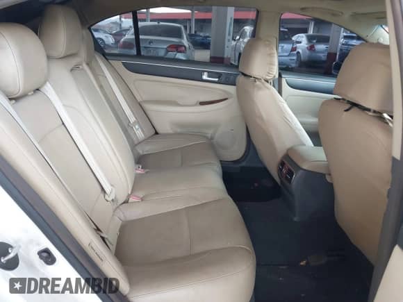 2013 Hyundai Genesis 3.8L z VIN KMHGC4DD9DU250924, wystawiony jako IAAI lot #43272385 z przebiegiem 155 693 mil mil oraz . Historia ofert i sprzedaży dostępna na DreamBid. Obrazek 8.