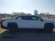 2024 Chevrolet Silverado EV Work Truck с VIN 1GC10UED1RU201421, выставлен на аукционе IAAI как лот 42396893 с пробегом 4 144 миль миль и . История ставок и продаж доступна на DreamBid. Изображение 13.