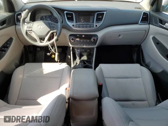2018 Hyundai Tucson SE с VIN KM8J23A42JU769784, выставлен на аукционе Copart как лот 80096055 с пробегом 72 034 миль миль и Списание • Salvage title. История ставок и продаж доступна на DreamBid. Изображение 8.
