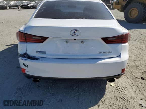 2016 Lexus IS 200t z VIN JTHBA1D23G5036946, wystawiony jako Copart lot #57934775 z przebiegiem 103 430 mil mil oraz Szkoda całkowita • Salvage title. Historia ofert i sprzedaży dostępna na DreamBid. Obrazek 6.