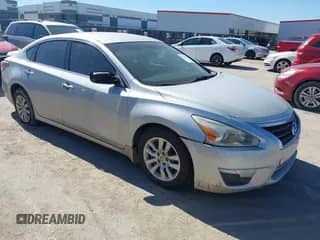 2015 Nissan Altima S z VIN 1N4AL3AP7FN887655, wystawiony jako IAAI lot #43515892 z przebiegiem 167 491 mil mil oraz . Historia ofert i sprzedaży dostępna na DreamBid. Obrazek 1.