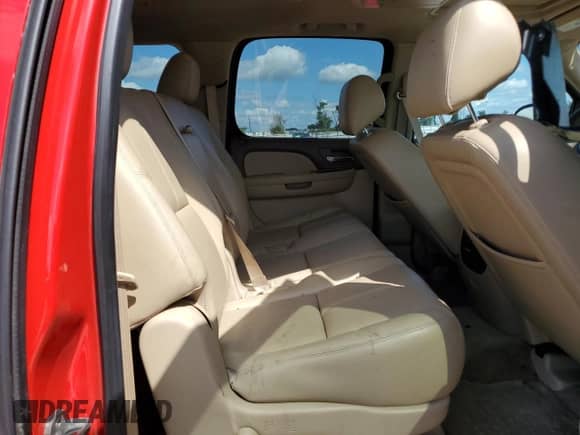 2013 Chevrolet Suburban с VIN 1GNWKMEG7DR328154, выставлен на аукционе Copart как лот 74320974 с пробегом Не указан миль и Списание • Salvage title. История ставок и продаж доступна на DreamBid. Изображение 11.