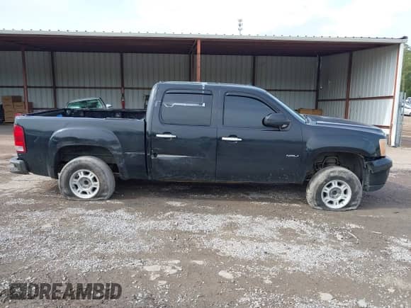 2013 GMC Sierra 1500 Denali z VIN 3GTP1XE23DG300664, wystawiony jako IAAI lot #42071928 z przebiegiem 232 181 mil mil oraz . Historia ofert i sprzedaży dostępna na DreamBid. Obrazek 13.