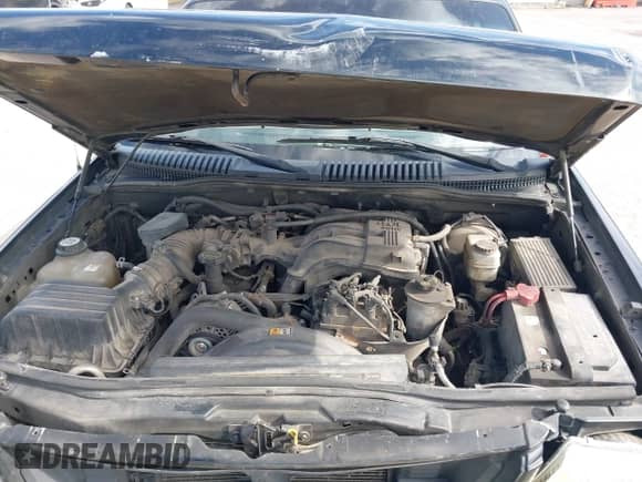 2005 Ford Explorer Eddie Bauer with VIN 1FMZU74K15UA92716, listed as a IAAI auction lot 42022695 with 191,424 mi miles and . Bid and sale history available at DreamBid. Image 10.