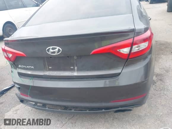 2017 Hyundai Sonata SE с VIN 5NPE24AF1HH492949, выставлен на аукционе IAAI как лот 41302869 с пробегом 189 349 миль миль и . История ставок и продаж доступна на DreamBid. Изображение 16.