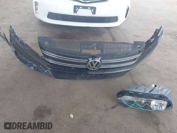 2014 Volkswagen Tiguan SEL with VIN WVGAV3AX9EW625726, listed as a IAAI auction lot 42401853 with 145,082 mi miles and . Bid and sale history available at DreamBid. Image 12.