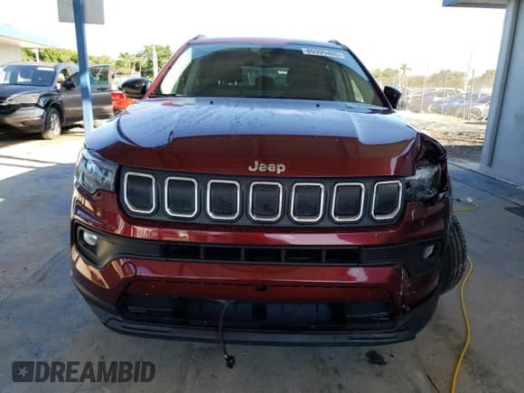 2022 Jeep Compass Altitude with VIN 3C4NJCBB5NT229190, listed as a Copart auction lot 86995465 with 21,773 mi miles and Salvage title. Bid and sale history available at DreamBid. Image 5.