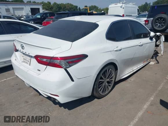 2019 Toyota Camry LE с VIN 4T1B11HK3KU252186, выставлен на аукционе IAAI как лот 43291187 с пробегом 109 901 миль миль и . История ставок и продаж доступна на DreamBid. Изображение 4.