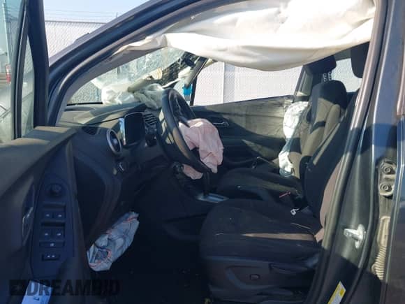 2016 Chevrolet Trax LS with VIN 3GNCJKSB9GL274080, listed as a IAAI auction lot 42693968 with 109,219 mi miles and . Bid and sale history available at DreamBid. Image 5.