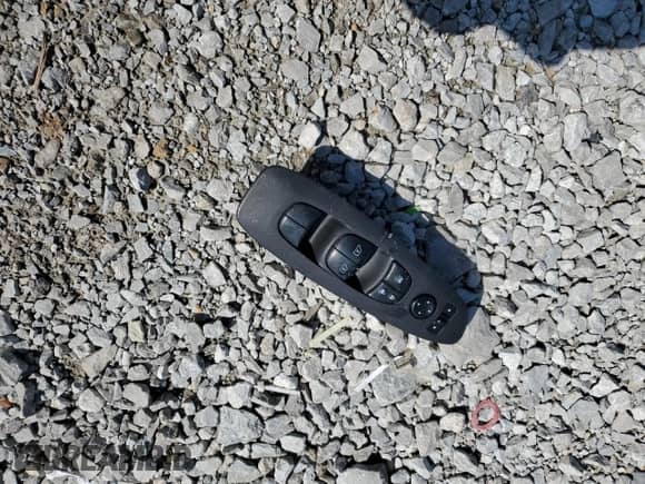 2015 Nissan Pathfinder SL with VIN 5N1AR2MM2FC656867, listed as a Copart auction lot 80204715 with 153,854 mi miles and Non repairable. Bid and sale history available at DreamBid. Image 13.