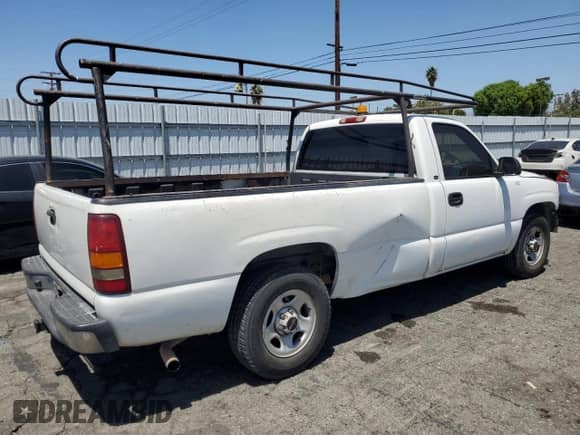 2000 GMC Sierra 1500 SL с VIN 1GTEC14W0YZ159433, выставлен на аукционе Copart как лот 66924725 с пробегом 333 382 миль миль и Списание • Salvage title. История ставок и продаж доступна на DreamBid. Изображение 3.