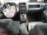 2017 Jeep Compass High Altitude с VIN 1C4NJCEB1HD198946, выставлен на аукционе Copart как лот 66595345 с пробегом Не указан миль и Списание • Salvage title. История ставок и продаж доступна на DreamBid. Изображение 8.