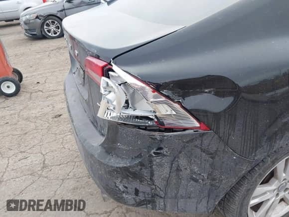 2013 Volvo S60 T5 с VIN YV1612FHXD2186540, выставлен на аукционе IAAI как лот 41428794 с пробегом 116 873 миль миль и . История ставок и продаж доступна на DreamBid. Изображение 6.