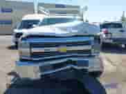 2017 Chevrolet Silverado 2500HD Work Truck z VIN 1GB2CUEG7HZ389826, wystawiony jako IAAI lot #42077152 z przebiegiem 126 564 mil mil oraz . Historia ofert i sprzedaży dostępna na DreamBid. Obrazek 12.