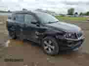 2015 Jeep Compass High Altitude z VIN 1C4NJDEB8FD117749, wystawiony jako Copart lot #71637085 z przebiegiem 60 318 mil mil oraz Szkoda całkowita • Salvage title. Historia ofert i sprzedaży dostępna na DreamBid. Obrazek 4.