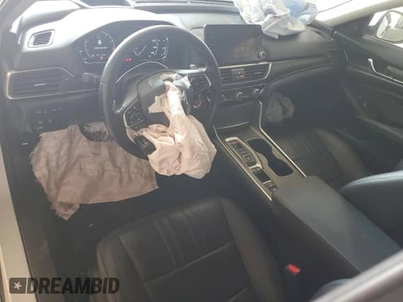 2021 Honda Accord Touring z VIN 1HGCV2F95MA011805, wystawiony jako Copart lot #67601195 z przebiegiem 46 883 mil mil oraz Szkoda całkowita • Salvage title. Historia ofert i sprzedaży dostępna na DreamBid. Obrazek 8.