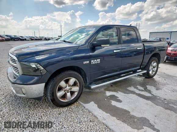 2015 Ram 1500 Big Horn z VIN 1C6RR6LT5FS634592, wystawiony jako Copart lot #64937145 z przebiegiem 216 818 mil mil oraz Czysty tytuł • Clean title. Historia ofert i sprzedaży dostępna na DreamBid. Obrazek 1.