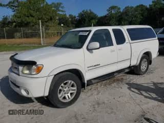 2003 Toyota Tundra Limited z VIN 5TBRT38193S432593, wystawiony jako Copart lot #63636495 z przebiegiem 116 517 mil mil oraz Szkoda całkowita • Salvage title. Historia ofert i sprzedaży dostępna na DreamBid. Obrazek 1.