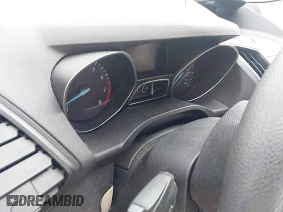 2018 Ford Escape SE с VIN 1FMCU9GD1JUA17586, выставлен на аукционе IAAI как лот 43243779 с пробегом Не указан миль и . История ставок и продаж доступна на DreamBid. Изображение 7.