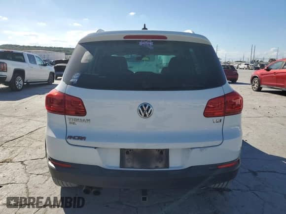 2016 Volkswagen Tiguan S с VIN WVGAV7AX8GW577047, выставлен на аукционе Copart как лот 85714945 с пробегом 110 920 миль миль и Чистый • Clean title. История ставок и продаж доступна на DreamBid. Изображение 6.