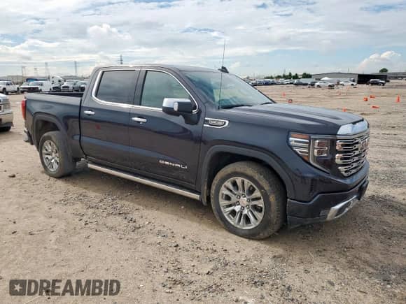 2023 GMC Sierra 1500 Denali z VIN 3GTUUGED9PG208796, wystawiony jako Copart lot #66319535 z przebiegiem 64 409 mil mil oraz Szkoda całkowita • Salvage title. Historia ofert i sprzedaży dostępna na DreamBid. Obrazek 4.