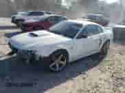 2002 Ford Mustang GT Deluxe с VIN 1FAFP42X02F156374, выставлен на аукционе Copart как лот 85923395 с пробегом 146 618 миль миль и Списание • Salvage title. История ставок и продаж доступна на DreamBid. Изображение 1.