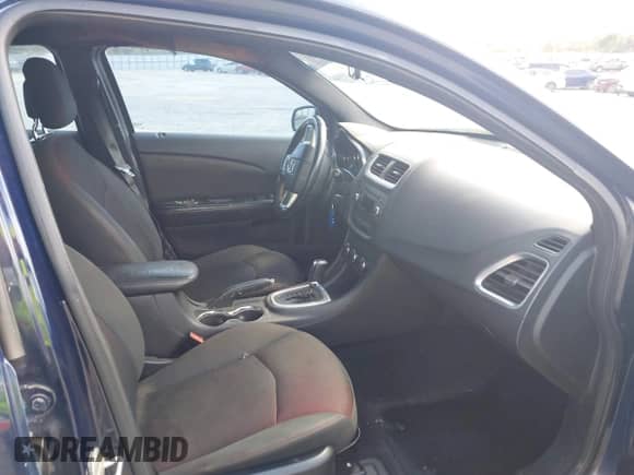 2013 Dodge Avenger SXT with VIN 1C3CDZCBXDN615817, listed as a IAAI auction lot 43282287 with 245,259 mi miles and . Bid and sale history available at DreamBid. Image 5.