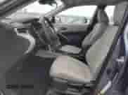 2024 Toyota Corolla Cross L с VIN 7MUAAABG2RV115698, выставлен на аукционе Copart как лот 82568305 с пробегом 11 421 миль миль и Списание • Salvage title. История ставок и продаж доступна на DreamBid. Изображение 7.