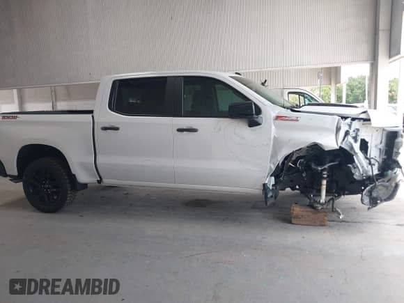2024 Chevrolet Silverado 1500 Custom Trail Boss с VIN 3GCPDCEK9RG301082, выставлен на аукционе IAAI как лот 42789360 с пробегом 3 516 миль миль и . История ставок и продаж доступна на DreamBid. Изображение 14.