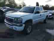 2003 GMC Sierra 1500 SLT z VIN 2GTEK19T731335445, wystawiony jako Copart lot #81689485 z przebiegiem Nie podano mil oraz Szkoda całkowita • Salvage title. Historia ofert i sprzedaży dostępna na DreamBid. Obrazek 1.