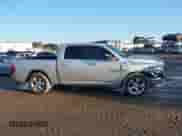 2017 Ram 1500 Big Horn z VIN 3C6RR6LT1HG640531, wystawiony jako IAAI lot #42411444 z przebiegiem 161 301 mil mil oraz . Historia ofert i sprzedaży dostępna na DreamBid. Obrazek 14.