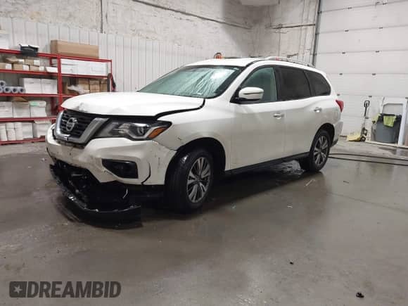 2019 Nissan Pathfinder Platinum with VIN 5N1DR2MM0KC601065, listed as a IAAI auction lot 41901110 with 71,067 mi miles and . Bid and sale history available at DreamBid. Image 2.