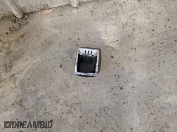 2007 Mercedes-Benz C 280 Luxury с VIN WDBRF92H17F920979, выставлен на аукционе Copart как лот 89616355 с пробегом 179 873 миль миль и Списание • Salvage title. История ставок и продаж доступна на DreamBid. Изображение 12.