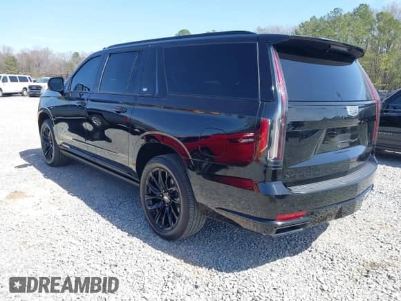 2022 Cadillac Escalade ESV with VIN 1GYS3RKLXNR139495, listed as a IAAI auction lot 41749747 with 43,492 mi miles and . Bid and sale history available at DreamBid. Image 3.