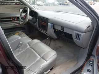 1994 Chevrolet Caprice LS z VIN 1G1BN52P2RR130218, wystawiony jako IAAI lot #42222080 z przebiegiem Nie podano mil oraz . Historia ofert i sprzedaży dostępna na DreamBid. Obrazek 5.