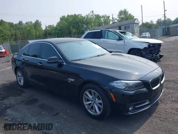 2016 BMW 5 Series 528i xDrive with VIN WBA5A7C55GG148999, listed as a IAAI auction lot 42931192 with 157,996 mi miles and . Bid and sale history available at DreamBid. Image 1.