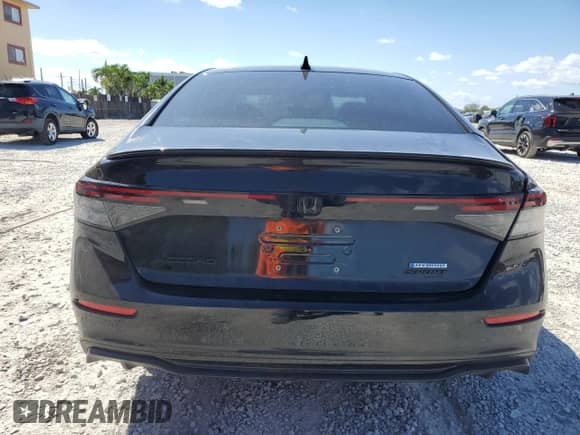 2023 Honda Accord Sport-L z VIN 1HGCY2F71PA040020, wystawiony jako Copart lot #84607375 z przebiegiem 32 777 mil mil oraz Nie do naprawy • Non repairable. Historia ofert i sprzedaży dostępna na DreamBid. Obrazek 6.