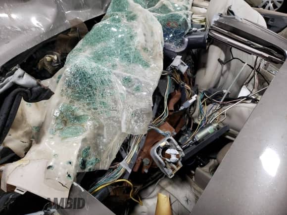 2002 Chevrolet Malibu LS с VIN 1G1NE52J12M656724, выставлен на аукционе Copart как лот 75007924 с пробегом Не указан миль и На запчасти • Non repairable. История ставок и продаж доступна на DreamBid. Изображение 9.