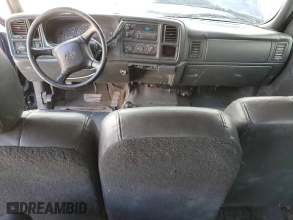 2002 Chevrolet Silverado 2500HD LS с VIN 1GCHK23U82F202656, выставлен на аукционе Copart как лот 61955935 с пробегом 284 423 миль миль и Списание • Salvage title. История ставок и продаж доступна на DreamBid. Изображение 8.