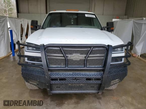 2006 Chevrolet Silverado 3500 SRW Wrk Trk с VIN 1GCHK33D66F254783, выставлен на аукционе Copart как лот 43820835 с пробегом 241 918 миль миль и Чистый • Clean title. История ставок и продаж доступна на DreamBid. Изображение 5.