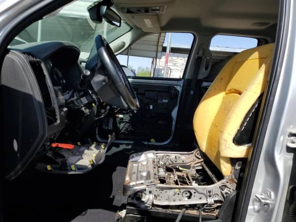 2016 Ram 1500 Big Horn z VIN 1C6RR6GTXGS403487, wystawiony jako Copart lot #59224425 z przebiegiem 123 221 mil mil oraz Szkoda całkowita • Salvage title. Historia ofert i sprzedaży dostępna na DreamBid. Obrazek 7.