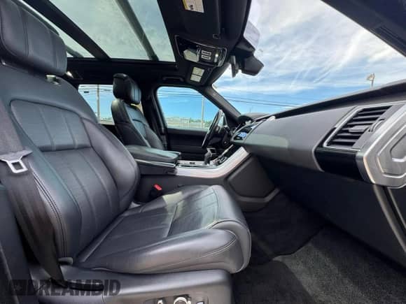 2019 Land Rover Range Rover Sport HSE Dynamic z VIN SALWV2SV9KA422192, wystawiony jako Copart lot #86595135 z przebiegiem 137 554 mil mil oraz Czysty tytuł • Clean title. Historia ofert i sprzedaży dostępna na DreamBid. Obrazek 5.