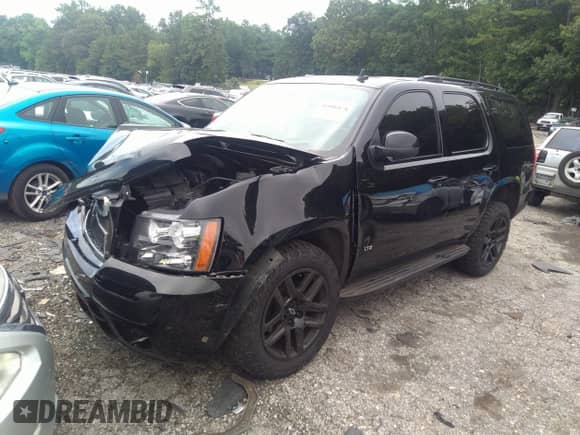 2008 Chevrolet Tahoe 3LT с VIN 1GNFC13028R144859, выставлен на аукционе IAAI как лот 41681099 с пробегом 214 014 миль миль и . История ставок и продаж доступна на DreamBid. Изображение 2.